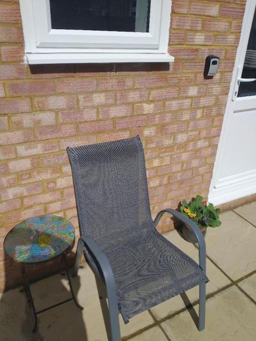 Cosy Garden Studio Room Minimum Two Night Booking Brighton Екстер'єр фото
